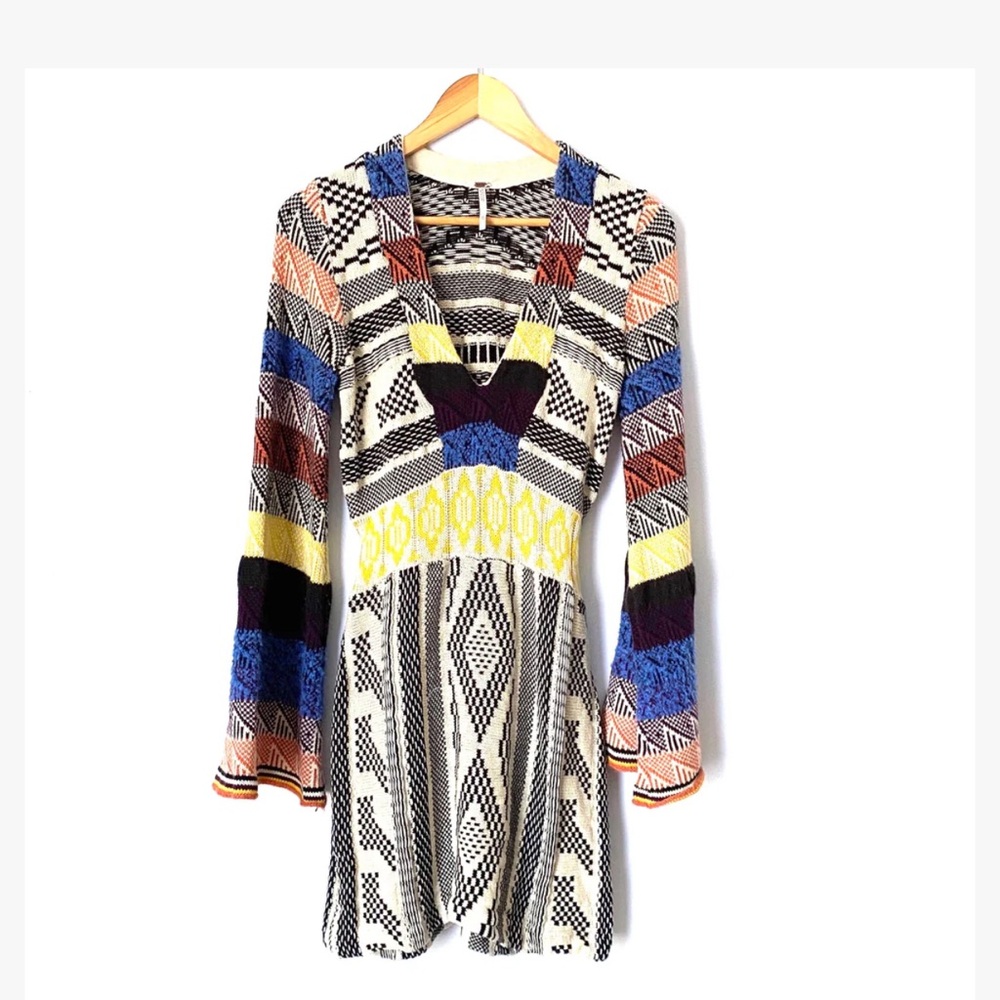 Free PEOPLE Colorful Geometric Knit Dress so small